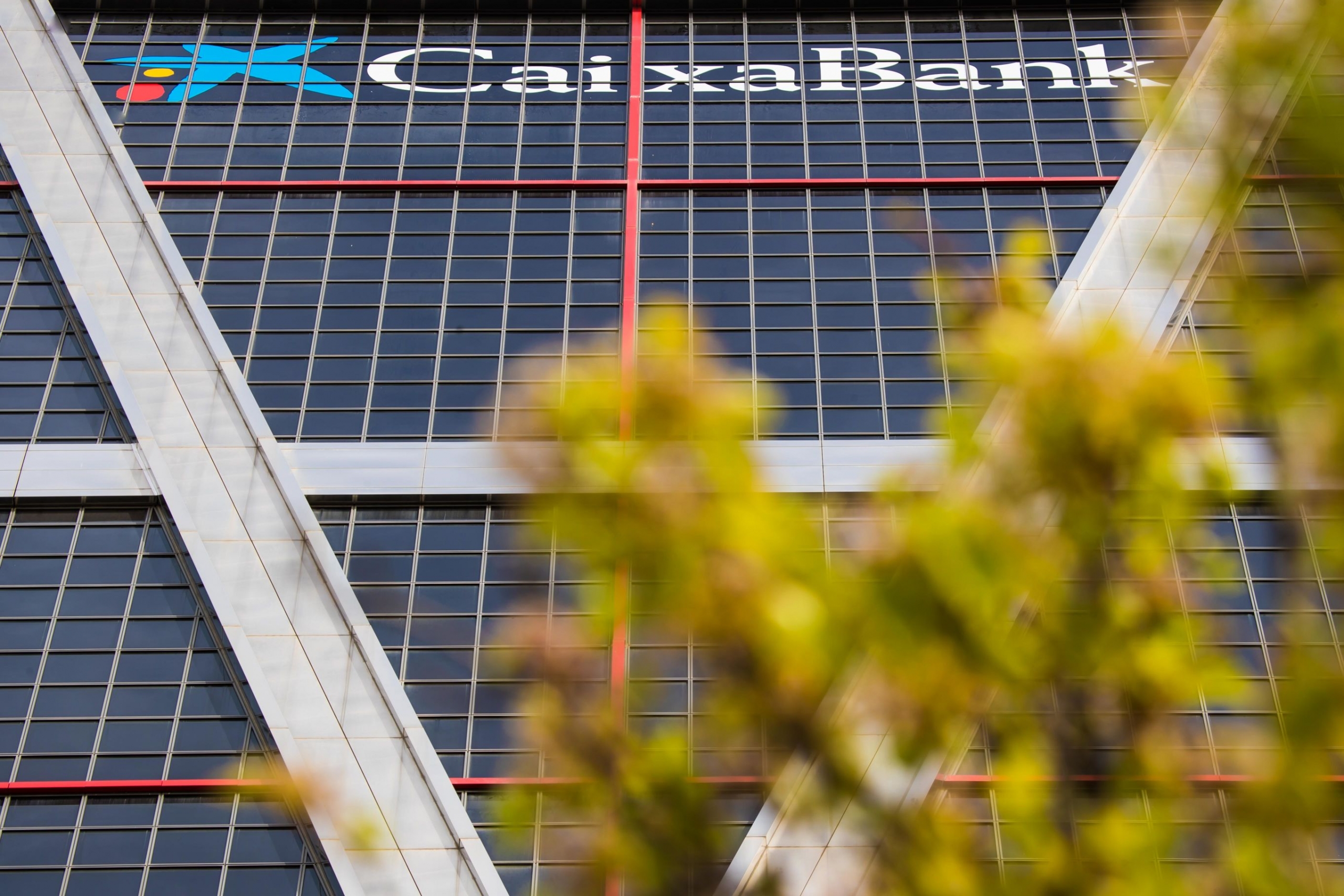 71402 CaixaBank duplica el volumen de financiación sostenible internacional en los primeros nueve meses de 2021