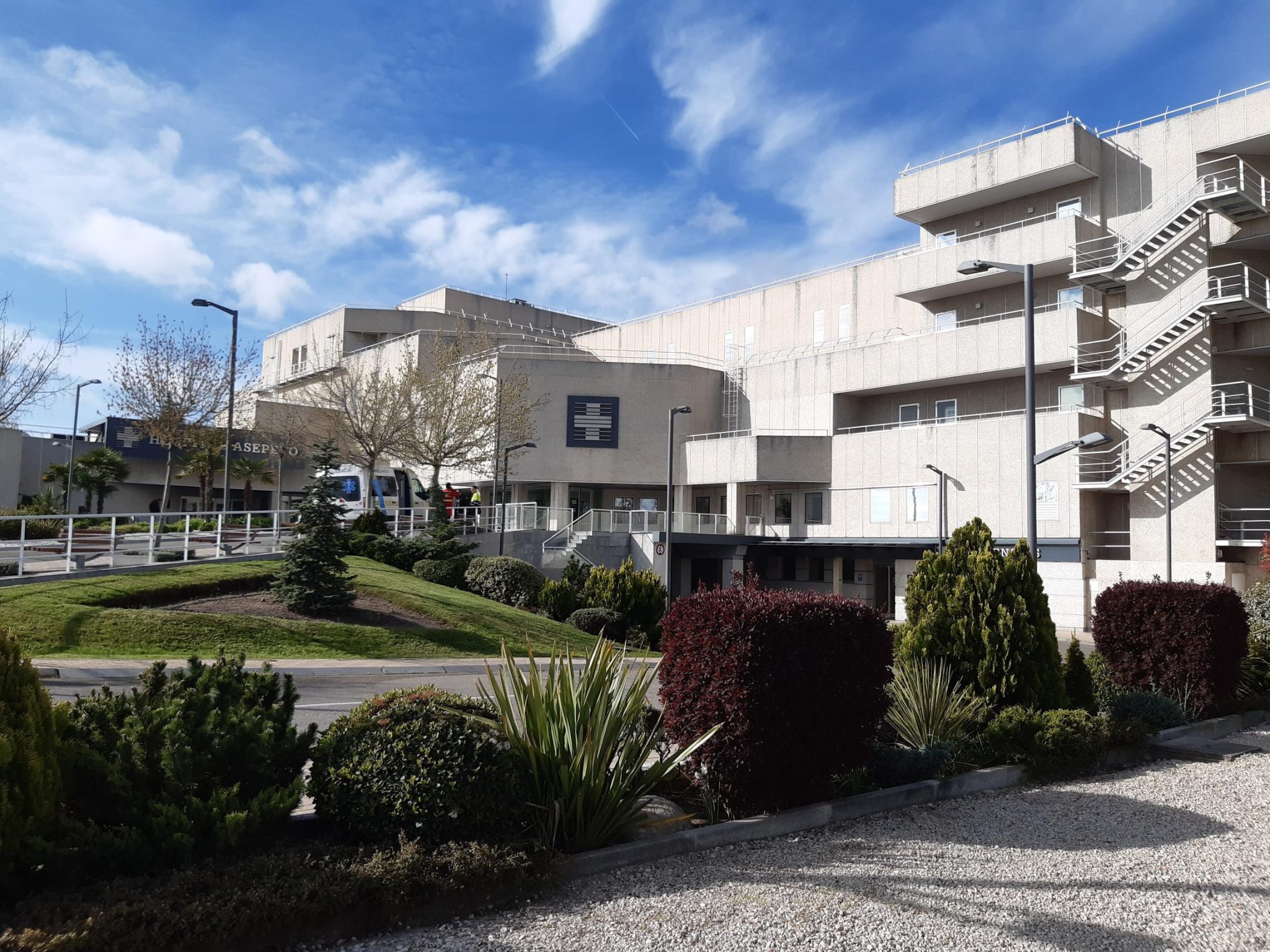 ASEPEYO-COSLADA-FACHADA-2048×1536 Fulton refuerza su presencia en el ámbito sanitario con el mantenimiento del Hospital de Coslada