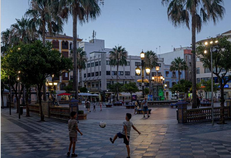 Algeciras, seguridad, ahorro y gestión gracias a Interact de Signify