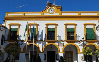 Cactus ilumina La Puebla de Cazalla