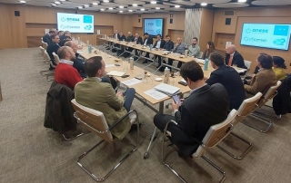 Encuentro entre socios de ANESE y OFICEMEN