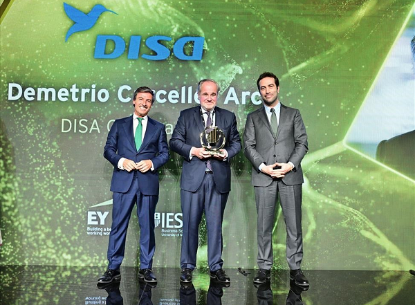 DISA recibe premio emprendedor del año