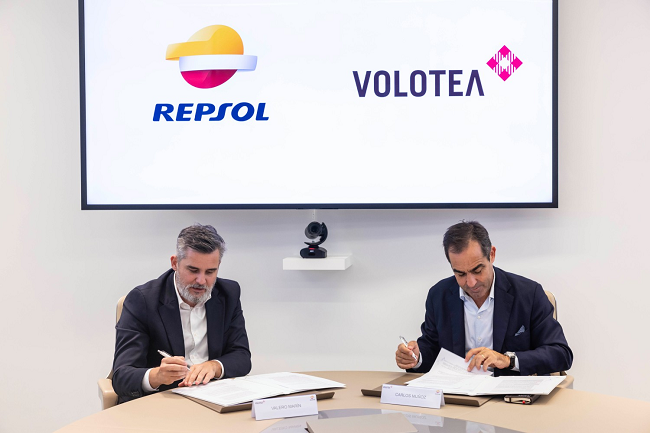 Repsol Volotea Repsol firma acuerdo con Volotea