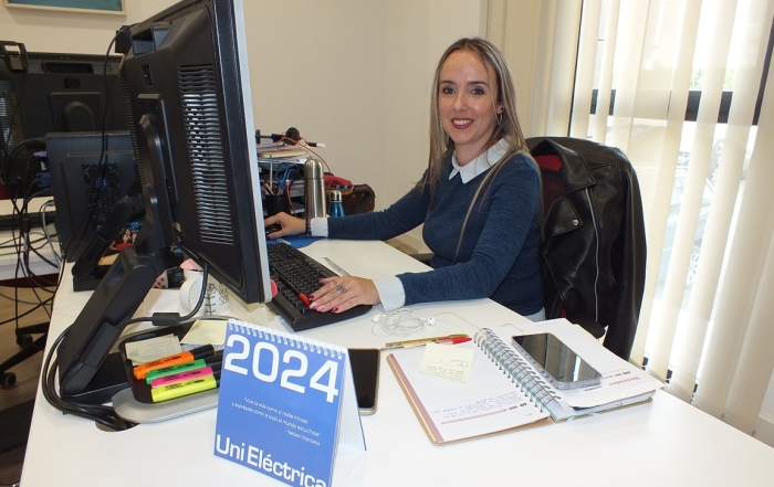 Unieléctrica y acumuladores que se autofinancian