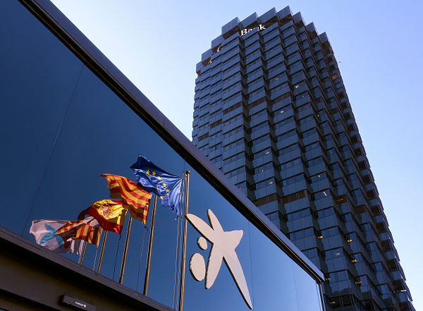 CaixaBank mejora en su reconocimiento con la inversión responsable con las nuevas calificaciones de los PRI