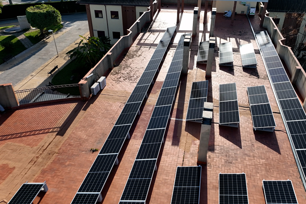 Iberdrola en Cantabria Cantabria contará con cuatro nuevas comunidades solares de la mano de Iberdrola España