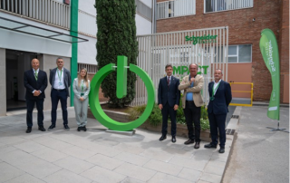 Schneider Electric culmina la descarbonización de su planta en Molins de Rei e inaugura la microgrid desarrollada junto a Iberdrola