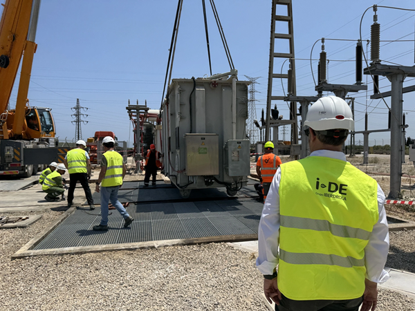 Iberdrola España alcanza el 70% de ejecución del proyecto de rediseño de la red afectada por la DANA