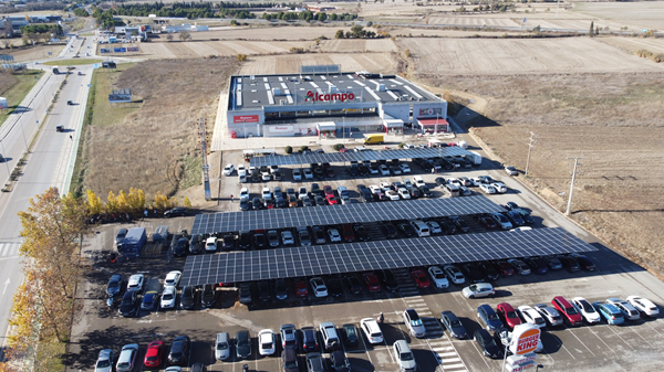 Helexia Alcampo Helexia inaugura nueva instalación fotovoltaica