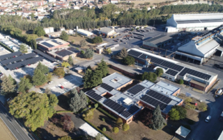 ACCIONA Energía instala un sistema de autoconsumo solar para descarbonizar la planta de GrafTech en Navarra