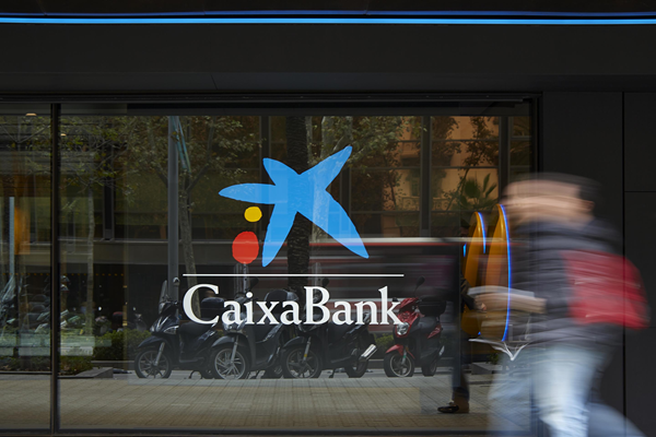 CaixaBank Sostenible CaixaBank lanza una plataforma de compraventa de créditos de carbono para facilitar a sus clientes la compensación de sus emisiones