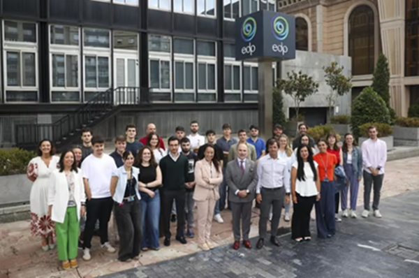  Treinta estudiantes de la Universidad de Oviedo completan su formación en EDP